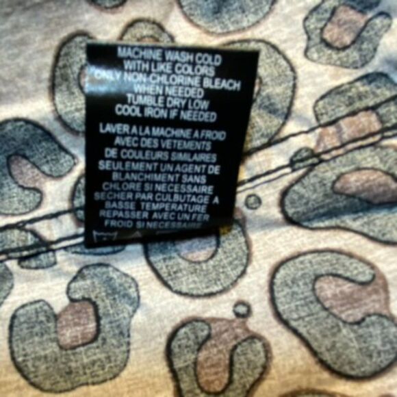 Lurking Class Leopard Print Button-Up Shirt size M - Picture 8 of 8